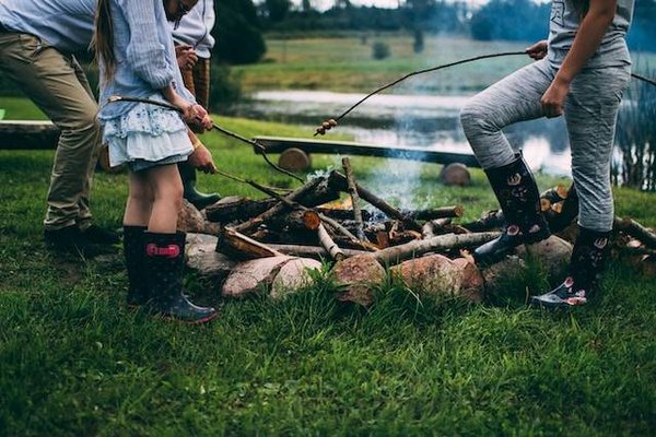 Quelles sont les activités à faire en famille dans un camping Frejus avec piscine ?