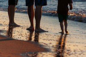 plage et camping bord de mer en famille